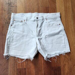 GAP White Denim 5" Short Mid Rise Shorts Size 32/14